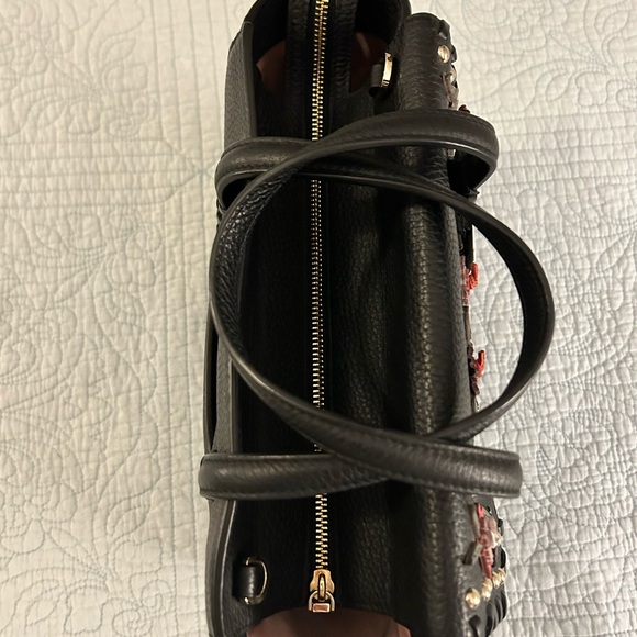 Kate Spade New York x Madison Ave. Collection Daniels Drive Small Abigail flower - Picture 8 of 13